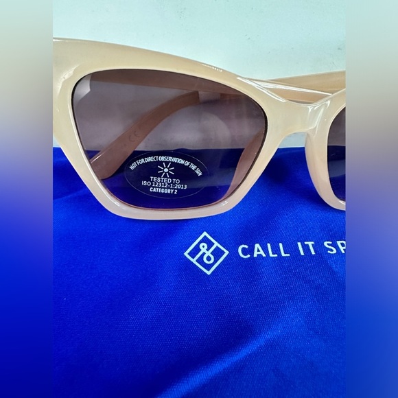 😎 Stylish and Chic! New Call It Spring Beige Sunglasses 🕶️ - Picture 2 of 4